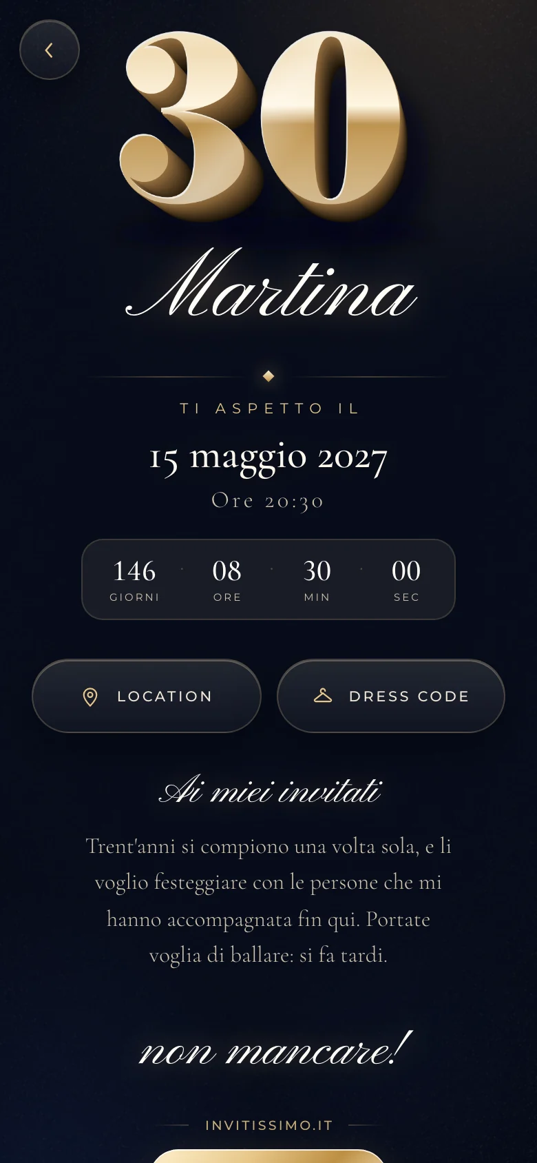 Invito digitale animato per un compleanno, tema Elegante: la pagina aperta sul telefono, coi nomi, la data e il conto alla rovescia.